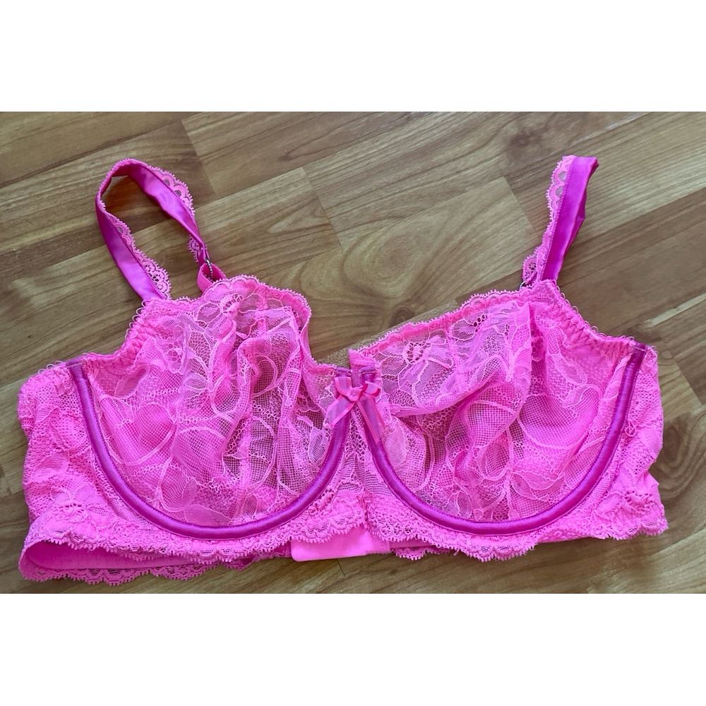 Victorias Secret ~ New Nwt 38 D Vintage 2009! Neon Pink Demi Bra